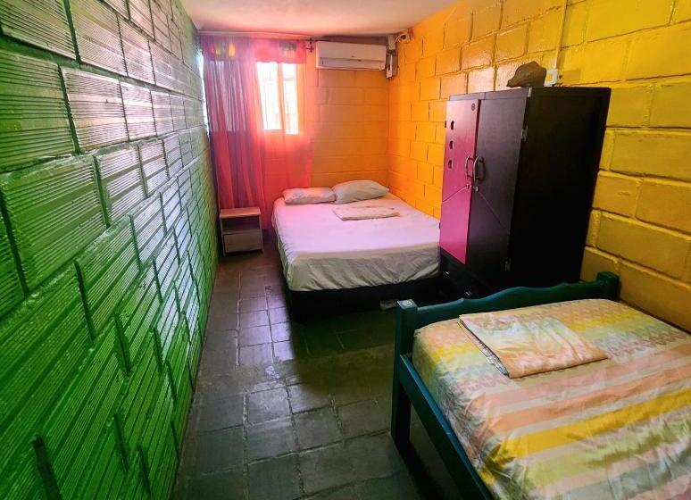 Номер Стандарт Трехместный, Casa Isayoba
