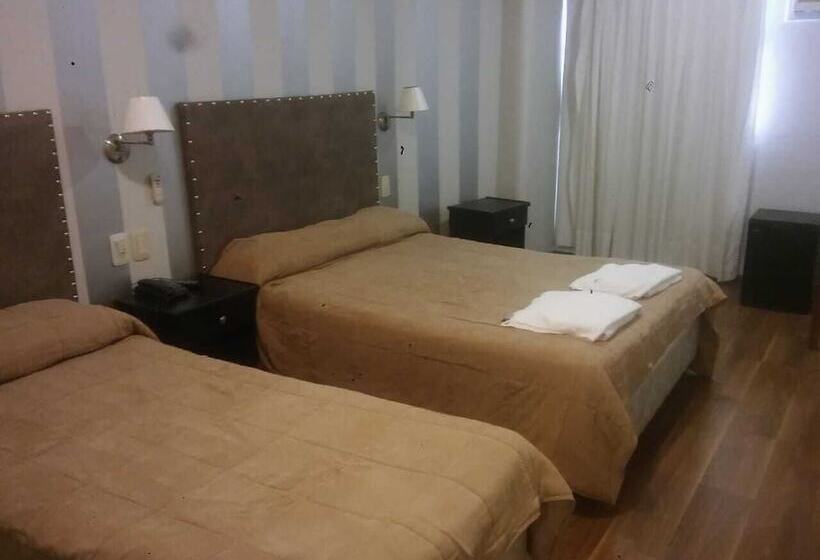 수피리어 트리플 룸, Embajador