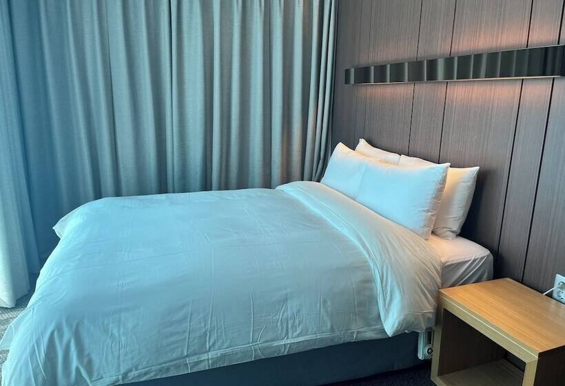 Семейный Номер, Raonstay In Perla