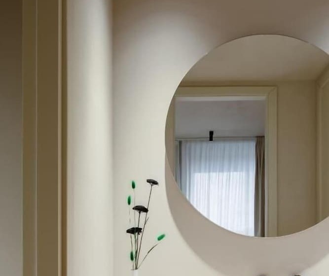 اتاق لوکس, C10 Boutique
