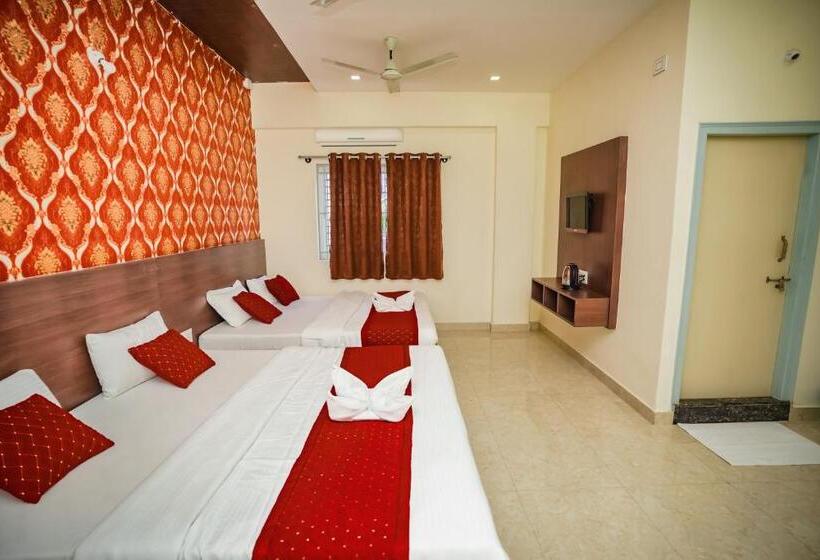 Четырехместный Номер Deluxe, My Rooms Channapatna