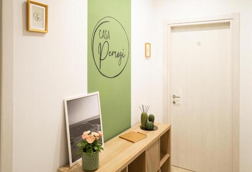 Quarto Triplo Estandar, Casa Pemogi