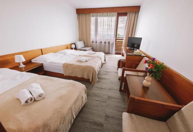 스탠다드 트리플 발코니 룸, Atlas Hotel Tatry
