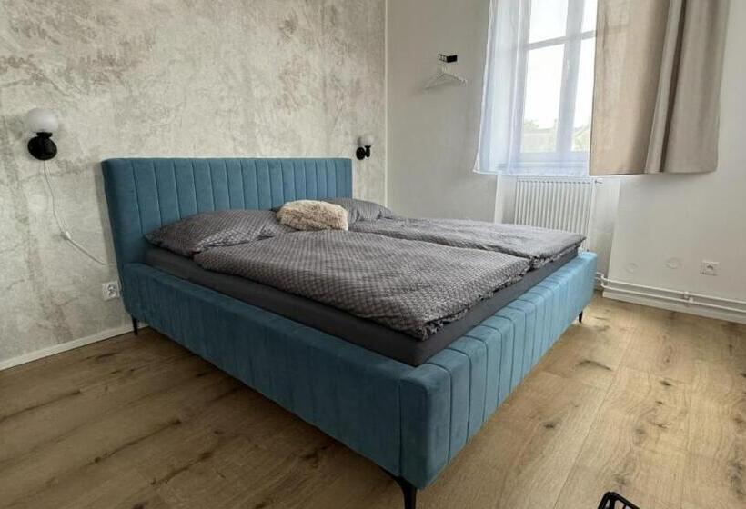 침실 2개 디럭스 아파트, Family Apartments černice