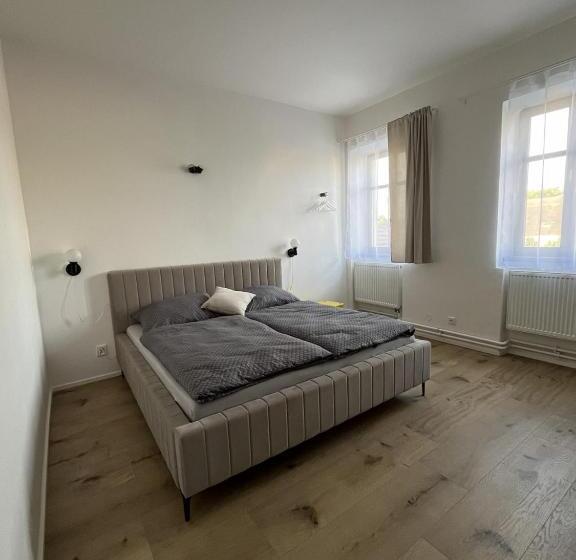 침실 2개 디럭스 아파트, Family Apartments černice