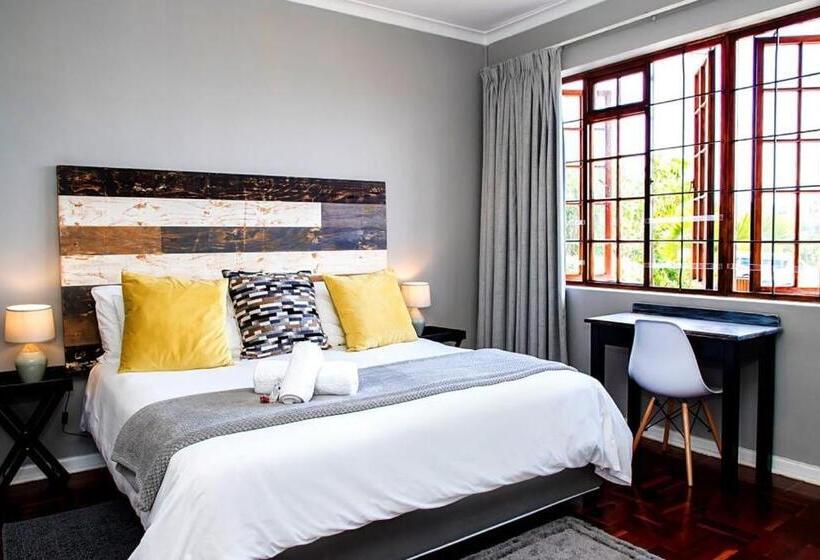컴포트 룸, Boutique Hotel On The Bay