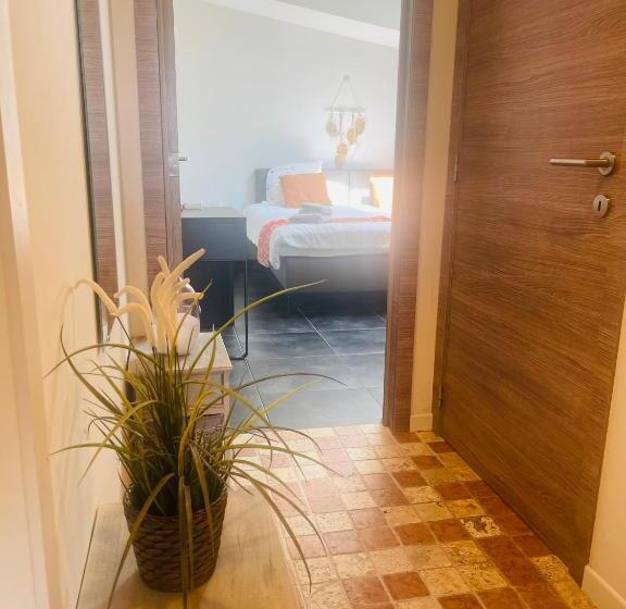 Семейный Номер, Equus B&b