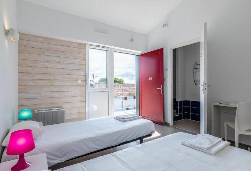 Номер Стандарт, Bella Vista Guest Center Pays Basque