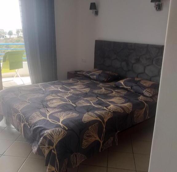 استودیو استاندارد با چشم‌انداز استخر, Appart Hotel Cabodream Beach