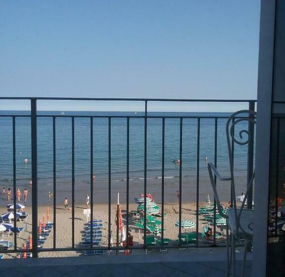 海景标准间带阳台, Tirreno
