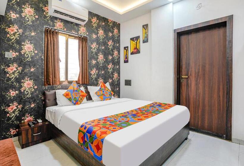 Quarto Deluxe, Fabhotel The Regal Inn