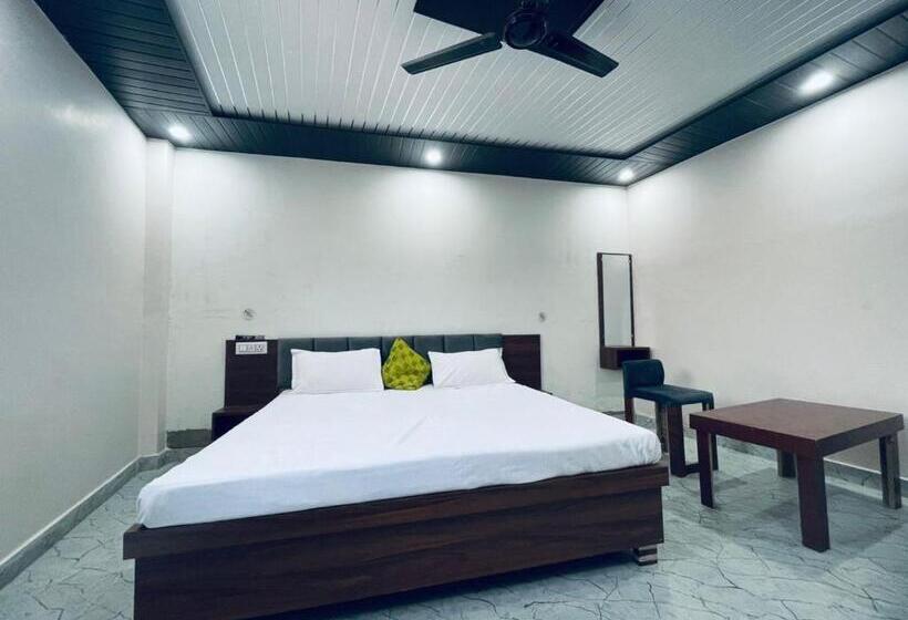 Quarto Deluxe, Goroomgo Ayodhya Dham Guest House Ayodhya