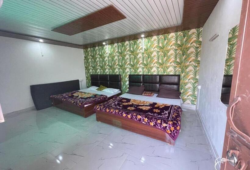 Quarto Quádruplo Deluxe, Goroomgo Ayodhya Dham Guest House Ayodhya