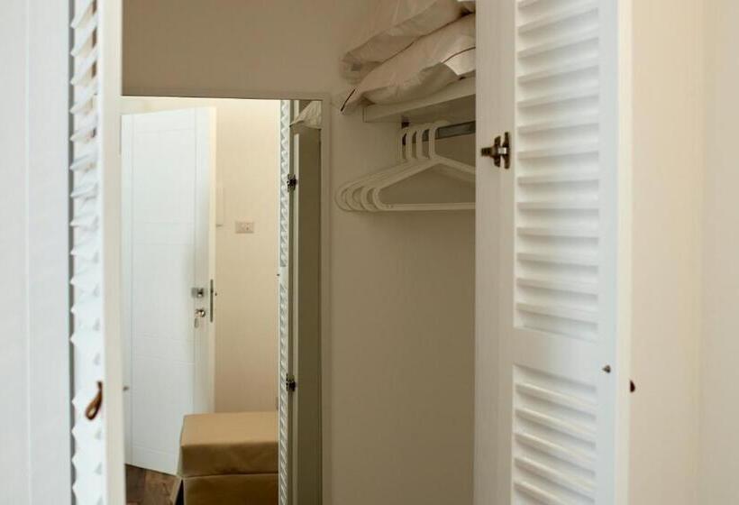 Полулюкс, Iulius Suite & Spa