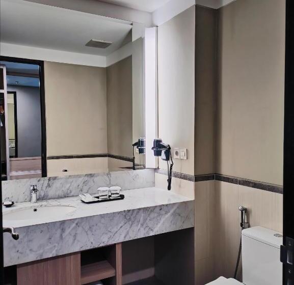 Номер Deluxe, él Hotel Royale Banyuwangi