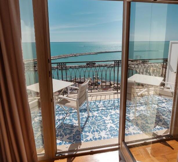 Люкс Вид на Море, Domus Maris Relais Boutique