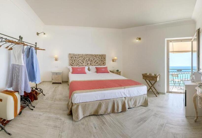 Номер Deluxe Вид на Море, Domus Maris Relais Boutique