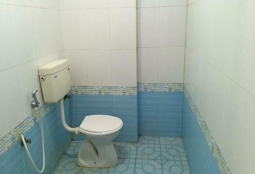 Standard Room, Ganga Palace