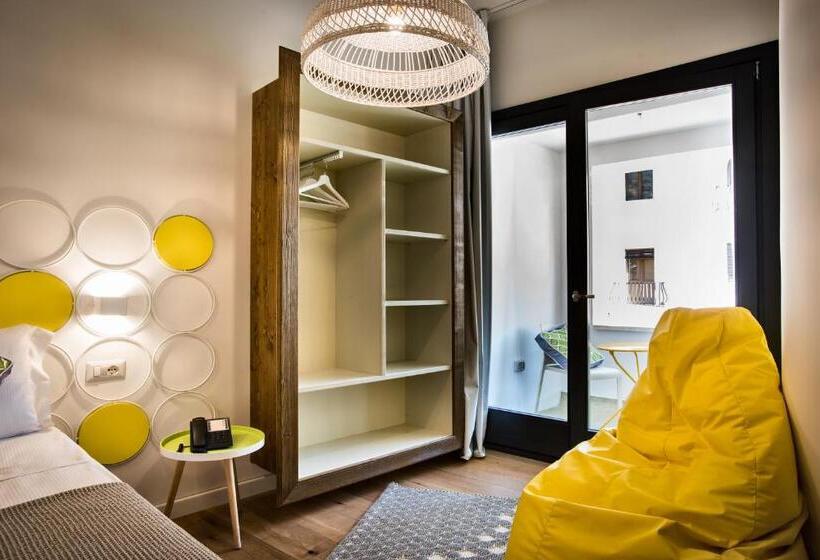 اتاق راحتی, Teku Sardinia Boutique