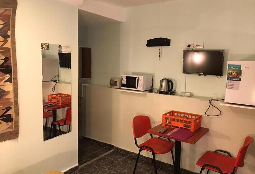 Четырехместный Номер Стандарт, Apart Eva Luna Departamentos Y Habitaciones Con Baño Privado