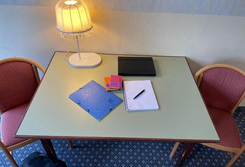 4인용 스탠다드 룸, Tabor Rooms