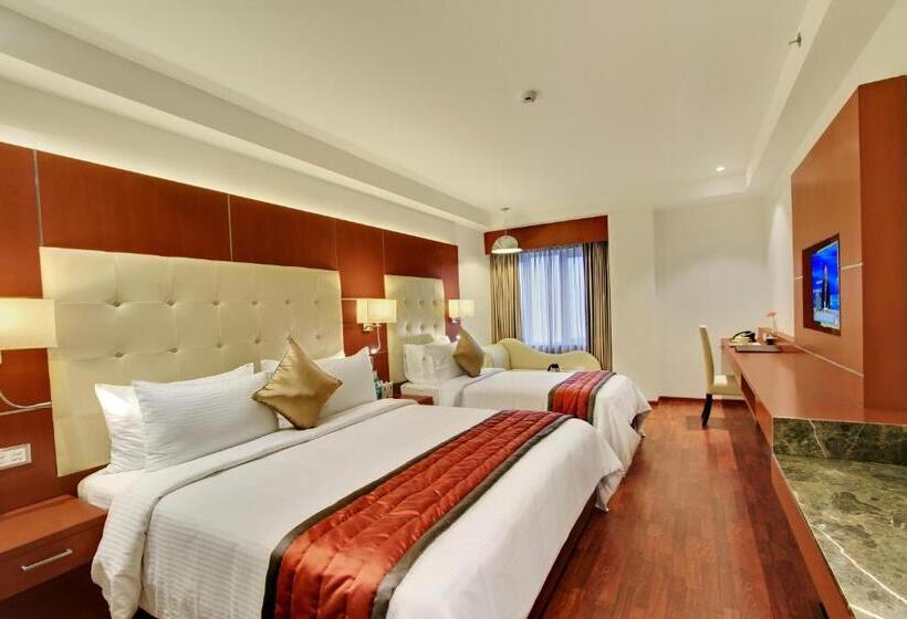标准三人间, Comfort Inn Insys