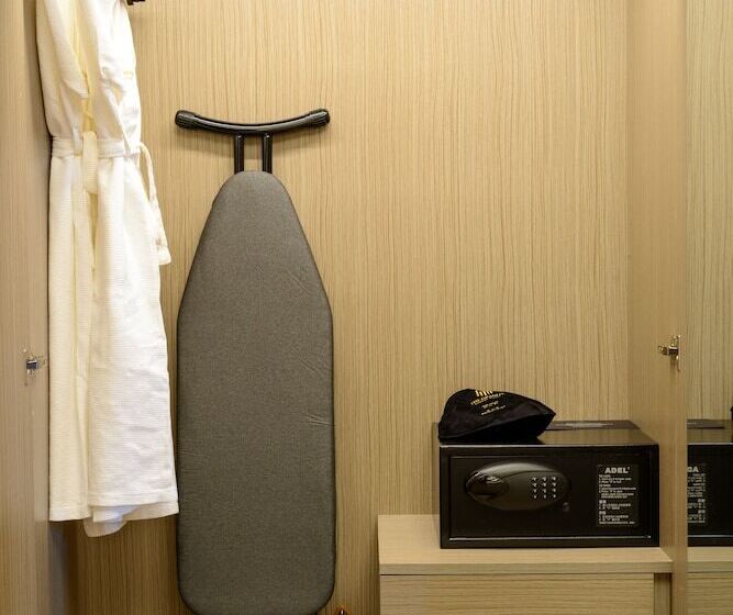 اتاق لوکس, The Granite Luxury