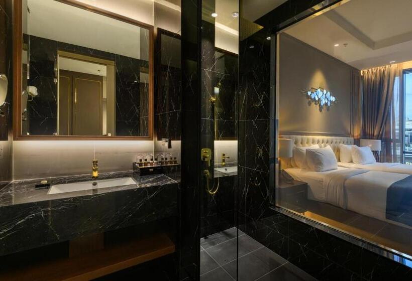اتاق پرمیوم, The Granite Luxury