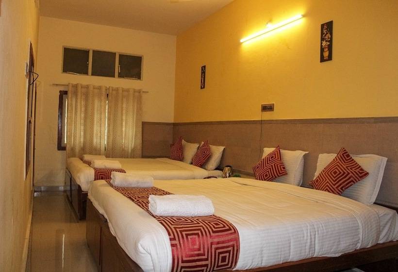 Семейный Номер, Kaveri Hotel Bed & Breakfast