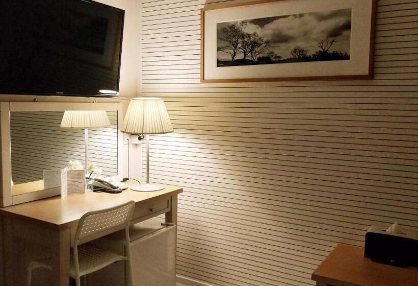 Номер Deluxe, Golden Park