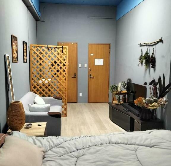 Номер Стандарт, Backstage Party Hostel & Bar