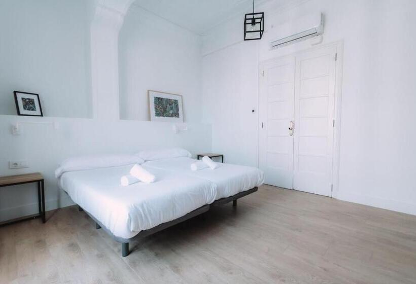 اتاق استاندارد با سرویس بهداشتی مشترک, Concept Rooms