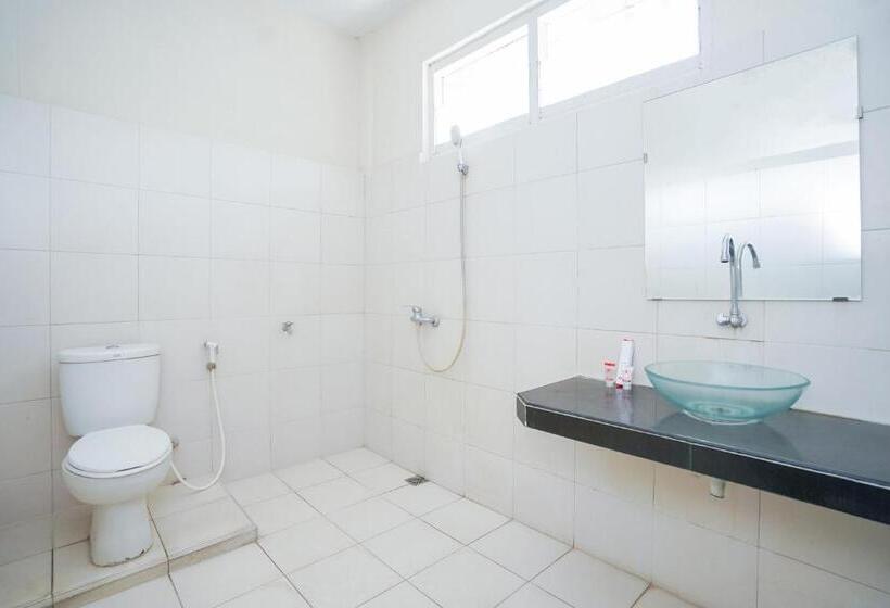 Номер Deluxe, Capital O 1430 Hotel Ratna Syariah