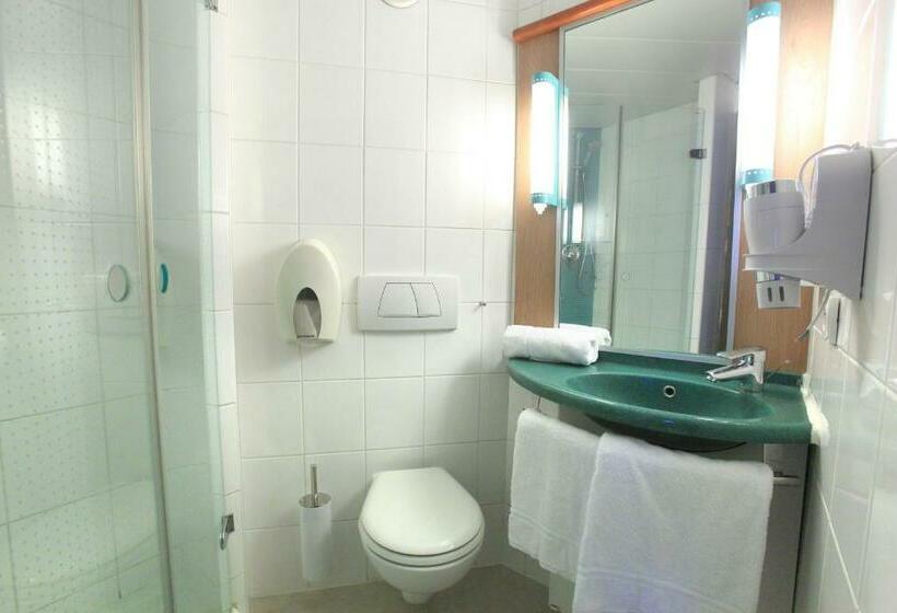 Номер Стандарт, Brit Hotel Calais