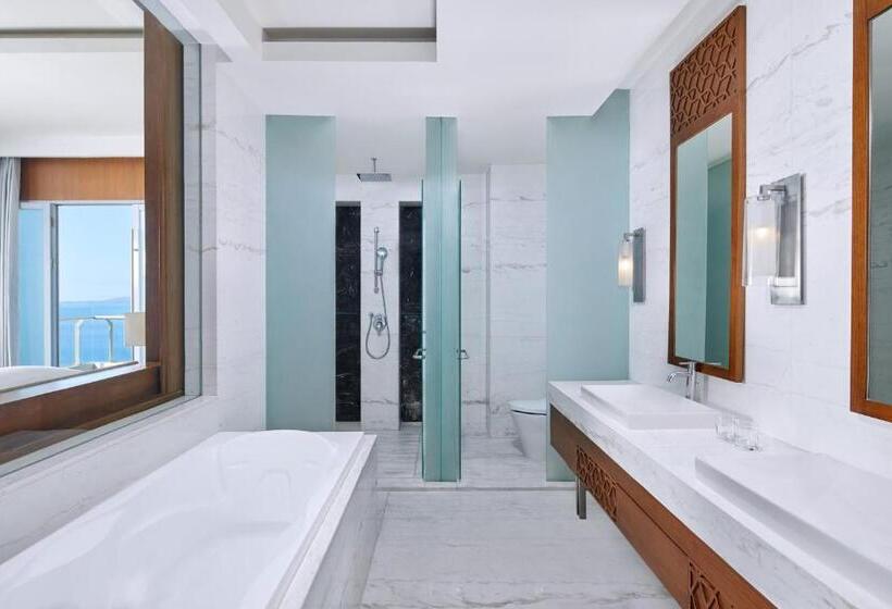 프레지덴셜 스위트, Four Points By Sheraton Manado