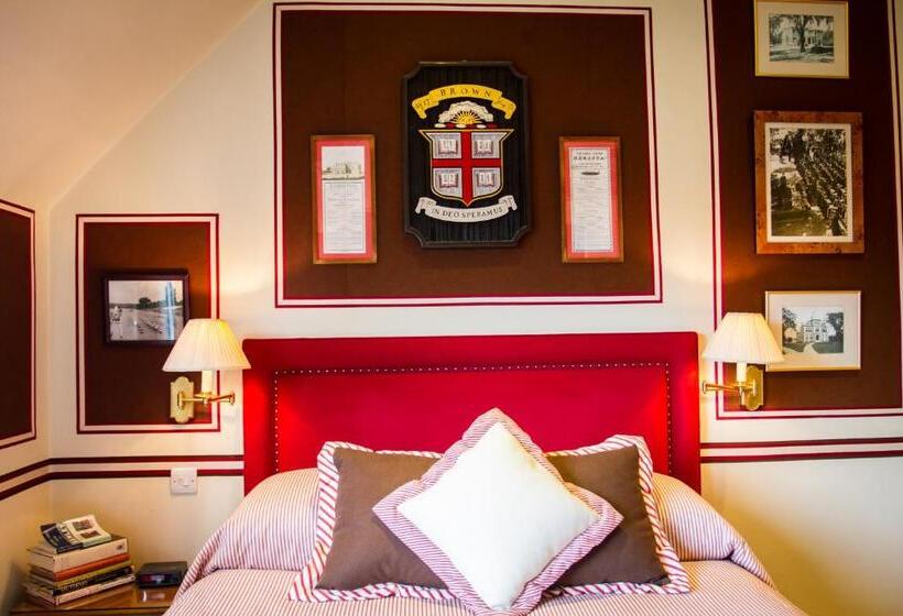 스탠다드 룸, Leander Club