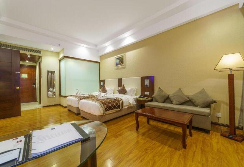 غرفة ديلوكس, Clarion Inn Jaipur