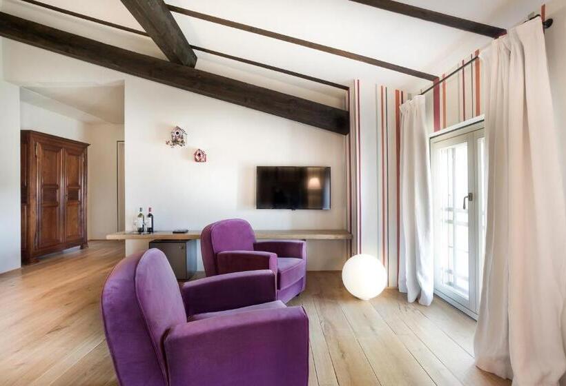 سوییت جونیور, Locanda La Raia