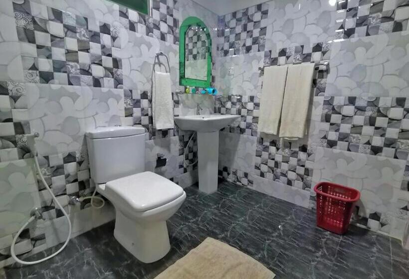 Семейный Номер, Levona Garden Resort