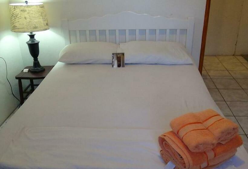 Апартаменты 1 Спальня, Hacienda Tropical Guest House