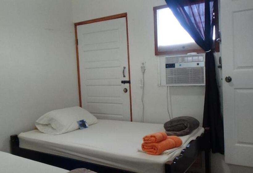 Номер Стандарт Трехместный, Hacienda Tropical Guest House