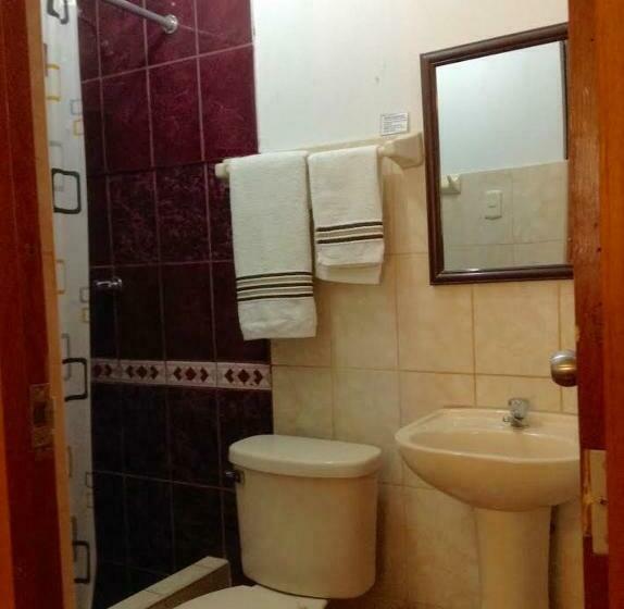 غرفة قياسية, Hostal La Estancia