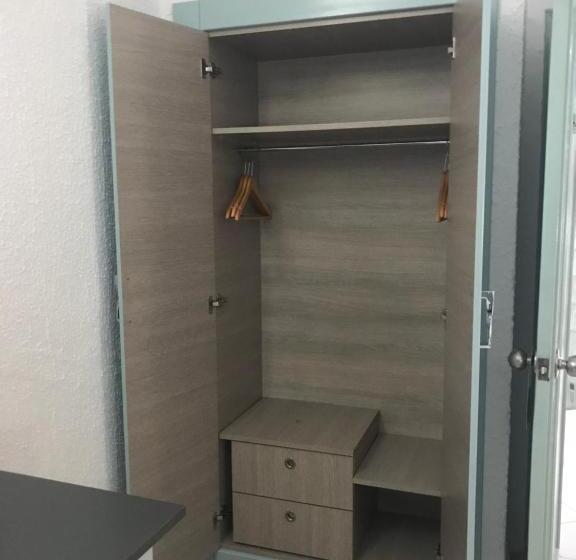Номер Стандарт, Khella