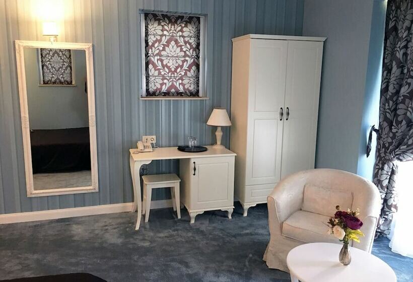 Quarto Deluxe, Family Hotel Agoncev