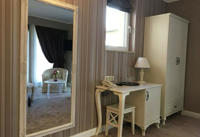 Quarto Deluxe, Family Hotel Agoncev