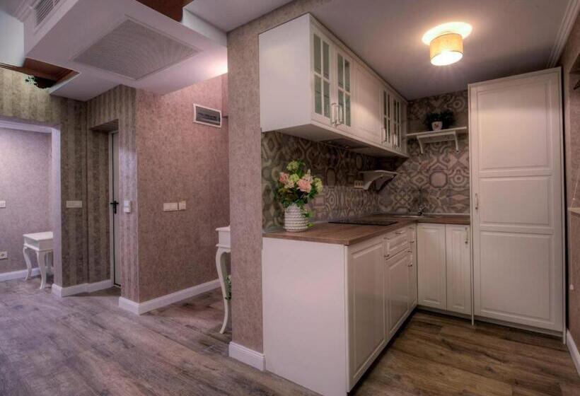 Apartamento 3 Dormitórios, Family Hotel Agoncev