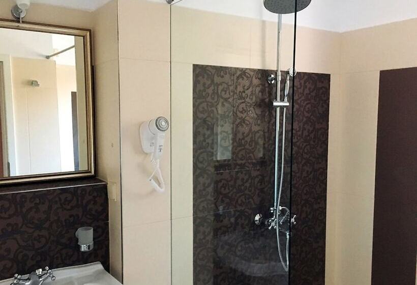 Quarto Deluxe, Family Hotel Agoncev