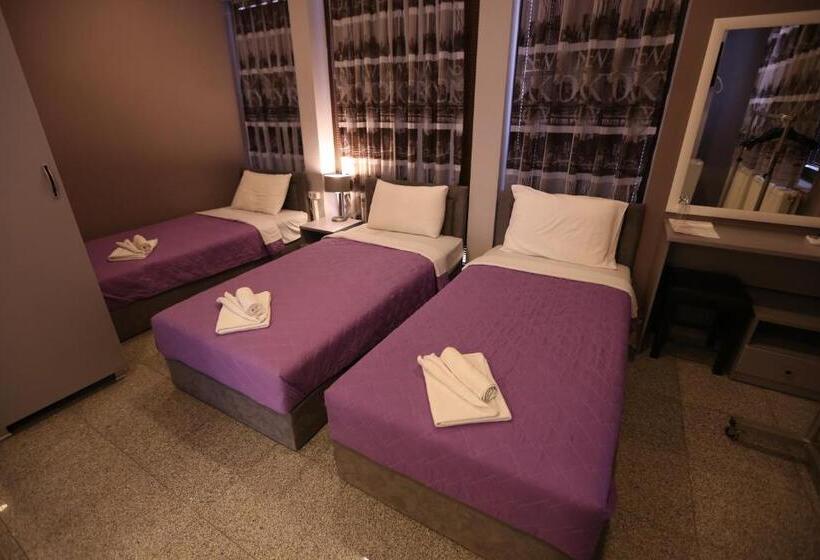 اتاق استاندارد سه نفره, Korzo