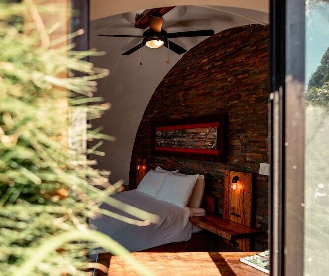 Quarto standard, Bambuda Castle