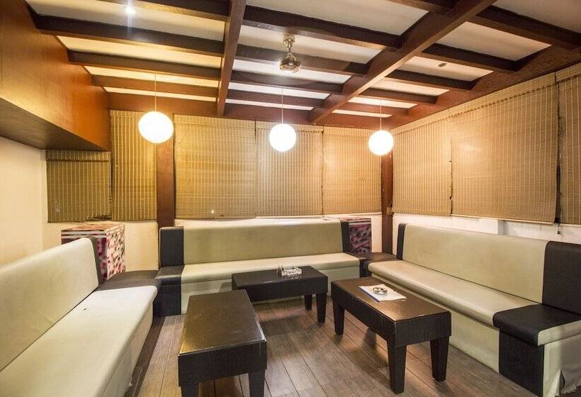 اتاق لوکس, Fabhotel Goldmine